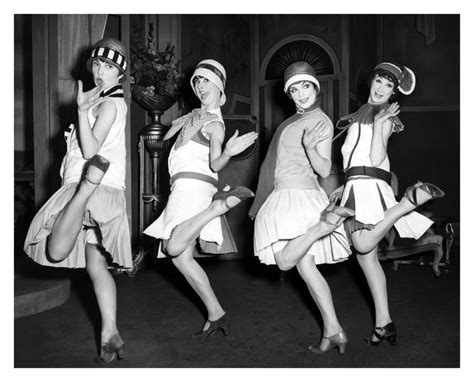 flapper pictures from the 1920s.